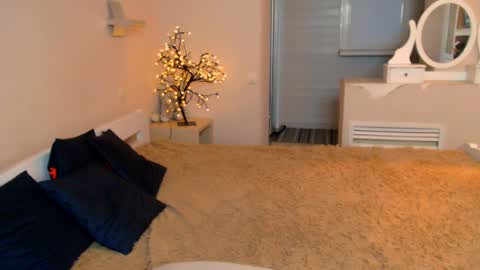 Eva online show from January 21, 2025, 2:26 pm