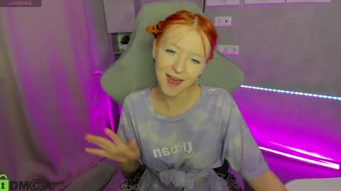 Emma online show from April 21, 2026, 1:42 am