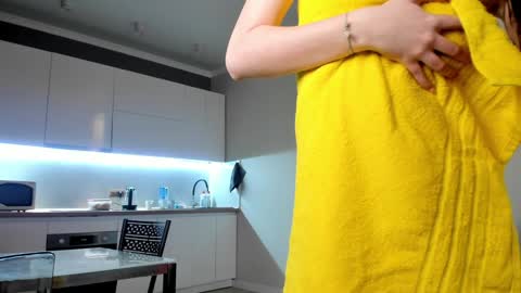 Emma online show from December 22, 2024, 10:49 am