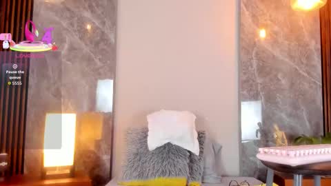 Emma online show from October 20, 2025, 3:51 am