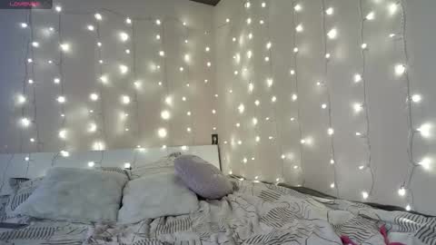 Snapshot of emma_just chatting on February 26, 2026, 8:46 am emma_just online show from February 26, 2026, 8:46 am