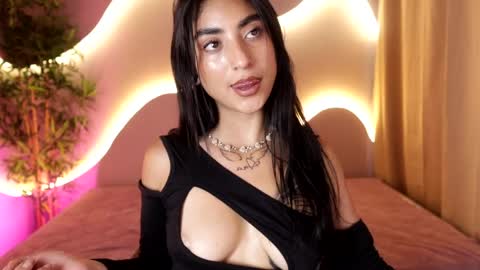 Emma online show from April 1, 2026, 9:23 pm