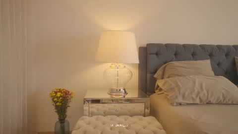 emma_lu1 online show from August 4, 2026, 5:59 pm