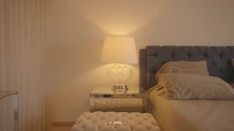 emma_lu1 online show from August 8, 2026, 3:47 pm