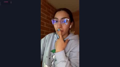 Snapshot of emma_rouse69 chatting on November 18, 2025, 4:55 pm Emma Rouse Independent Model online show from November 18, 2025, 4:55 pm