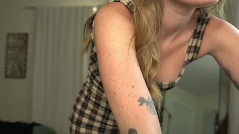 Emma Ruby online show from May 16, 2026, 6:17 pm