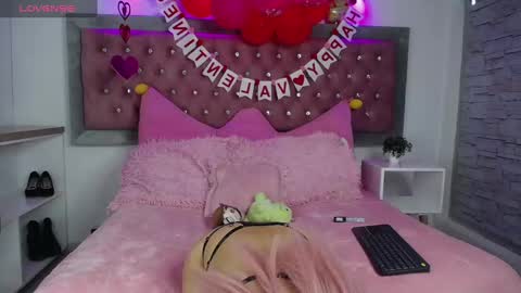 neko  online show from February 8, 2025, 9:04 pm