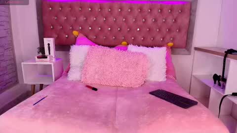 neko  online show from March 3, 2025, 11:46 pm