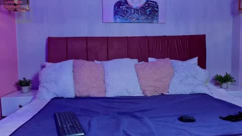 Snapshot of emma_wilder_ chatting on April 21, 2026, 7:17 pm Emma online show from April 21, 2026, 7:17 pm