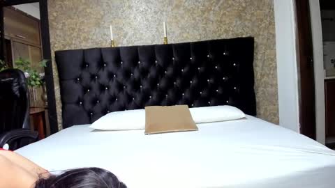 Emma online show from March 12, 2025, 1:47 am