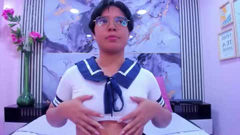 Emma  online show from October 9, 2025, 2:53 am