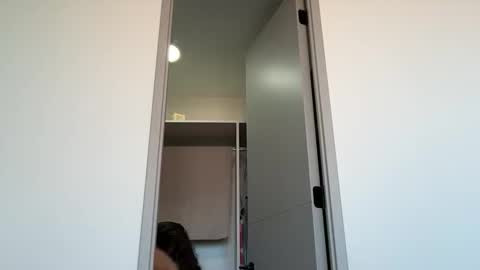 Emma online show from December 22, 2025, 12:57 pm