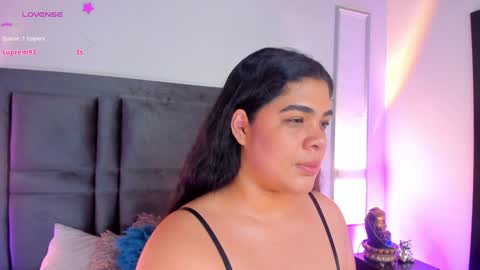 Snapshot of emmabecket2 chatting on February 5, 2025, 10:19 am emma becket online show from February 5, 2025, 10:19 am