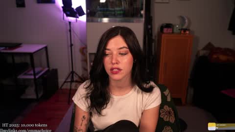 Snapshot of emmachoice chatting on December 2, 2025, 10:27 pm emmachoice online show from December 2, 2025, 10:27 pm