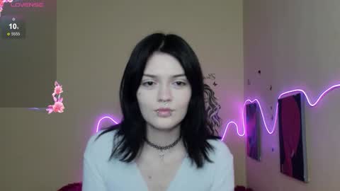 Snapshot of emmadarkk chatting on November 20, 2025, 8:47 am Emma online show from November 20, 2025, 8:47 am