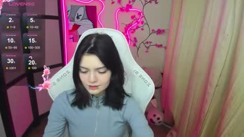 Snapshot of emmadarkk chatting on November 25, 2025, 10:15 am Emma online show from November 25, 2025, 10:15 am