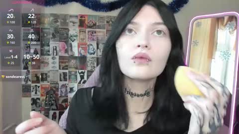 Snapshot of emmadarkk chatting on January 14, 2026, 5:02 am Emma online show from January 14, 2026, 5:02 am