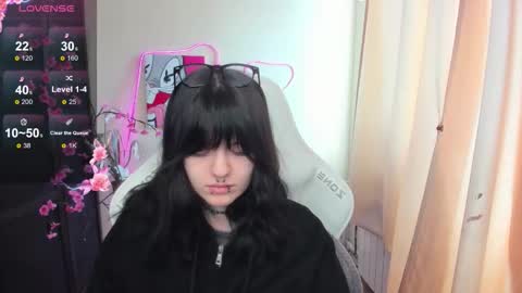 Snapshot of emmadarkk chatting on February 25, 2026, 4:22 am Emma online show from February 25, 2026, 4:22 am