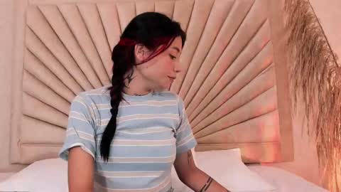           online show from October 23, 2025, 11:42 am