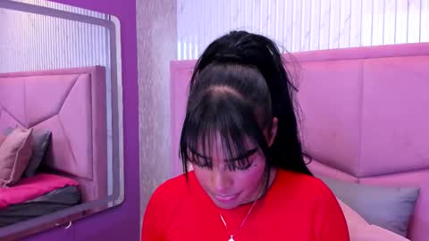 emmaebony_ online show from September 18, 2025, 9:55 am