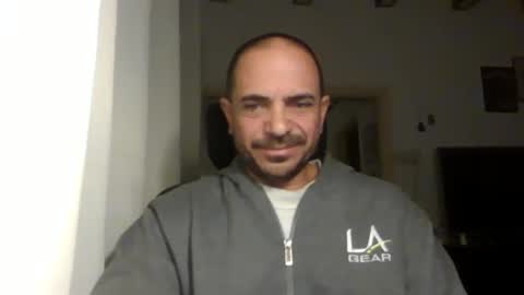 Ariel online show from March 3, 2025, 3:52 am