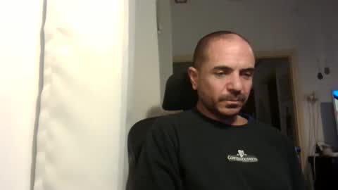 Ariel online show from December 21, 2025, 9:00 pm