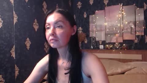 EmmaGoldX online show from October 17, 2025, 10:18 am