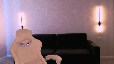 Emma online show from April 9, 2026, 6:19 am