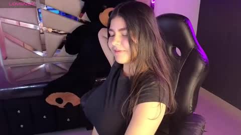 Emma online show from December 19, 2024, 2:02 pm