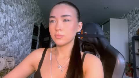 Emma online show from May 20, 2026, 8:31 am