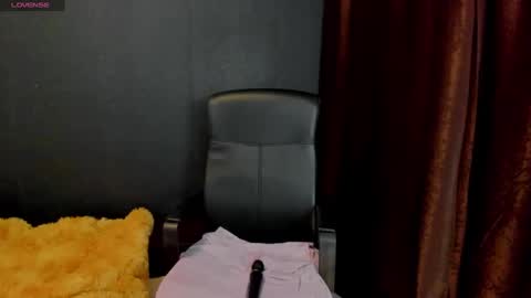 Emma online show from March 9, 2025, 2:29 am