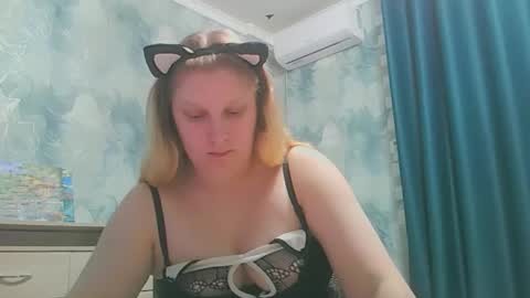 emmamelody online show from September 29, 2025, 6:35 pm