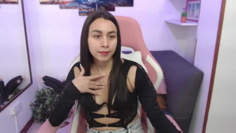 Emma  online show from February 3, 2025, 10:43 pm