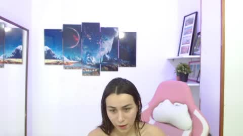 Emma  online show from February 26, 2025, 4:36 am