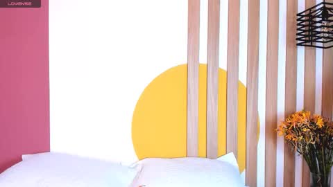 emmanaughty_ online show from November 19, 2025, 10:10 pm