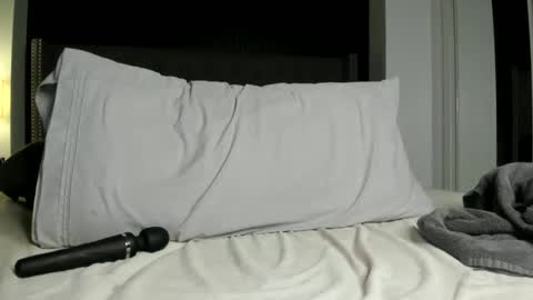 Emma Rose B. online show from December 10, 2024, 12:28 am