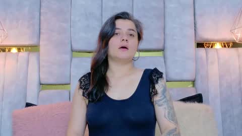 EMMA online show from September 18, 2025, 8:33 pm