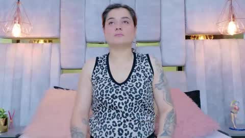 EMMA online show from September 29, 2025, 8:02 pm