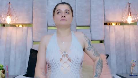 EMMA online show from October 6, 2025, 8:50 pm