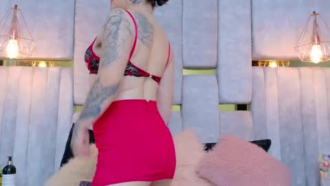 EMMA online show from October 10, 2025, 8:19 pm