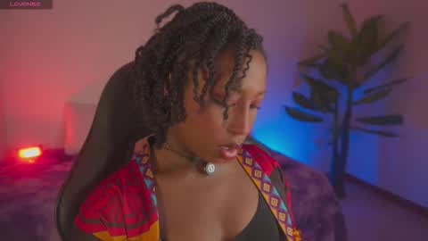 Snapshot of emmasanzoficial chatting on February 10, 2026, 10:08 am Sara online show from February 10, 2026, 10:08 am