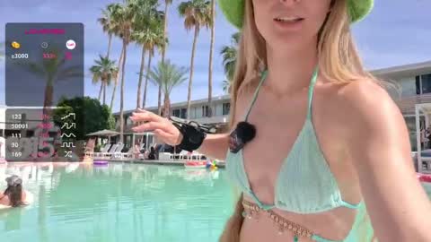 Snapshot of emmasky69 chatting on April 22, 2026, 4:52 pm Emma Sky online show from April 22, 2026, 4:52 pm