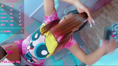 Snapshot of emmasummers469 chatting on January 15, 2025, 12:04 pm Emma online show from January 15, 2025, 12:04 pm