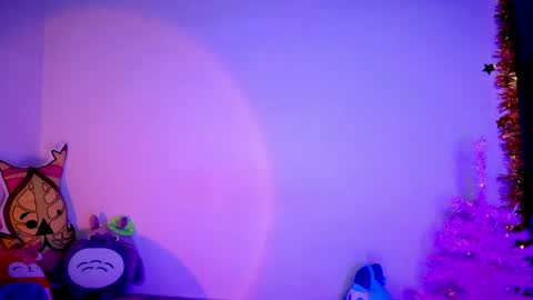 RH-NEGATIVE GREEN-EYED BAELIEN online show from January 29, 2025, 2:10 pm