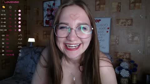 Mia online show from December 4, 2024, 4:16 pm