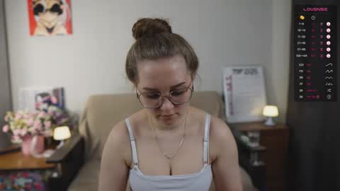 Mia online show from February 22, 2026, 3:43 pm