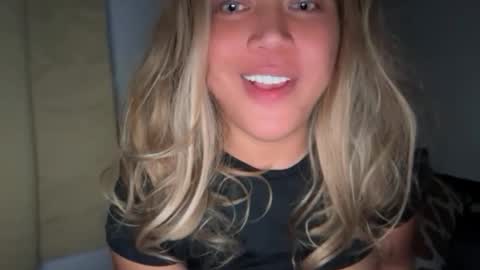 YourDreamGirl Emma  online show from March 6, 2026, 9:50 am