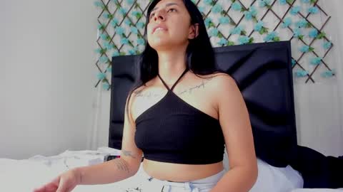  Emma  online show from April 15, 2026, 12:01 pm