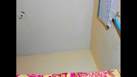 Snapshot of emmawuilian chatting on January 29, 2025, 4:30 pm hi im emmalina welcome to your happy place online show from January 29, 2025, 4:30 pm