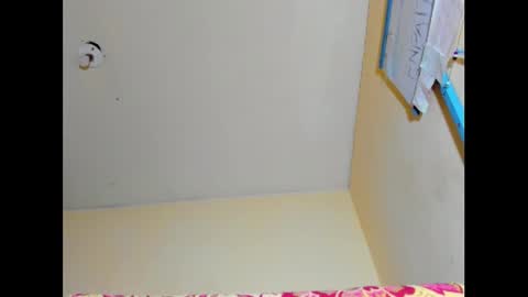 Snapshot of emmawuilian chatting on January 30, 2025, 12:59 pm hi im emmalina welcome to your happy place online show from January 30, 2025, 12:59 pm